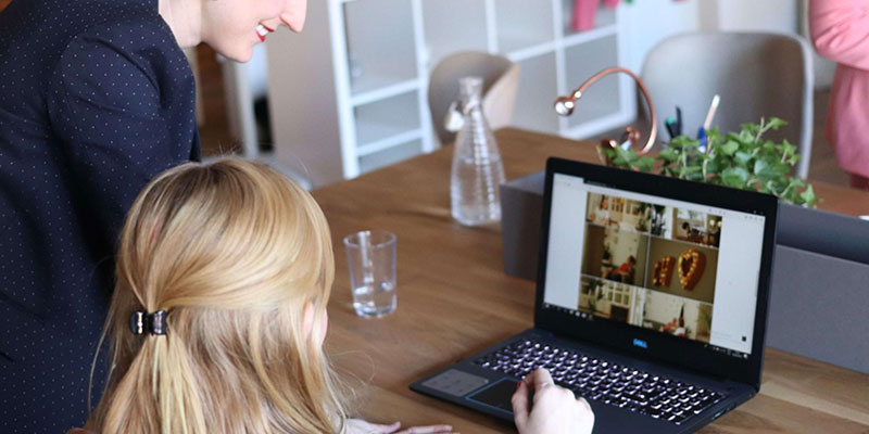 リクルート動画とは