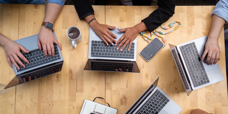 目的を想定して営業資料を作成する