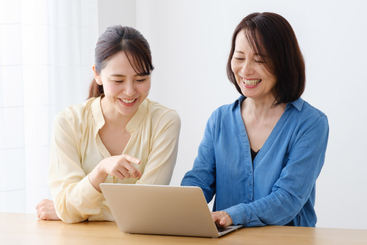 幅広い層のユーザーと接点が持てる